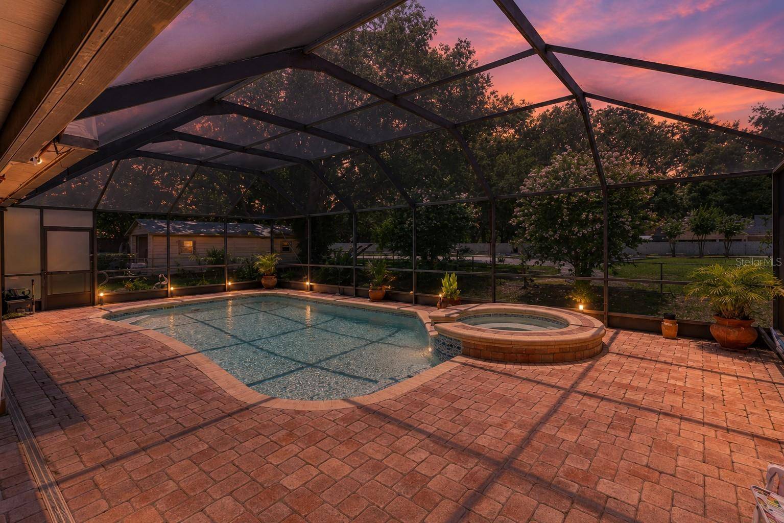 1304 ARIANA WOODS CIR, Auburndale, FL 33823