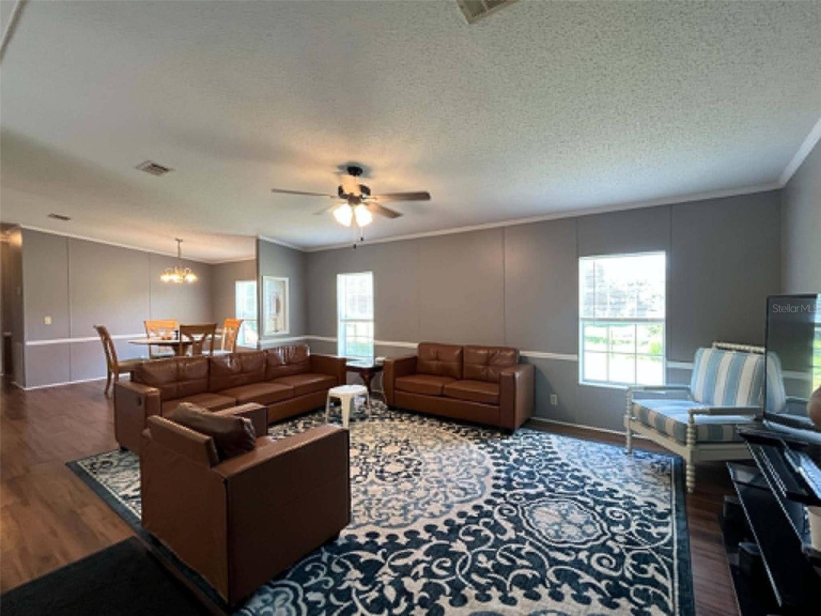 123 AMOS RD, Crescent City, FL 32112