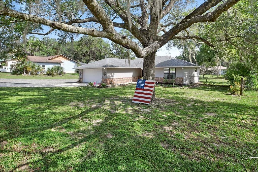 235 W RETTA ST, De Leon Springs, FL 32130