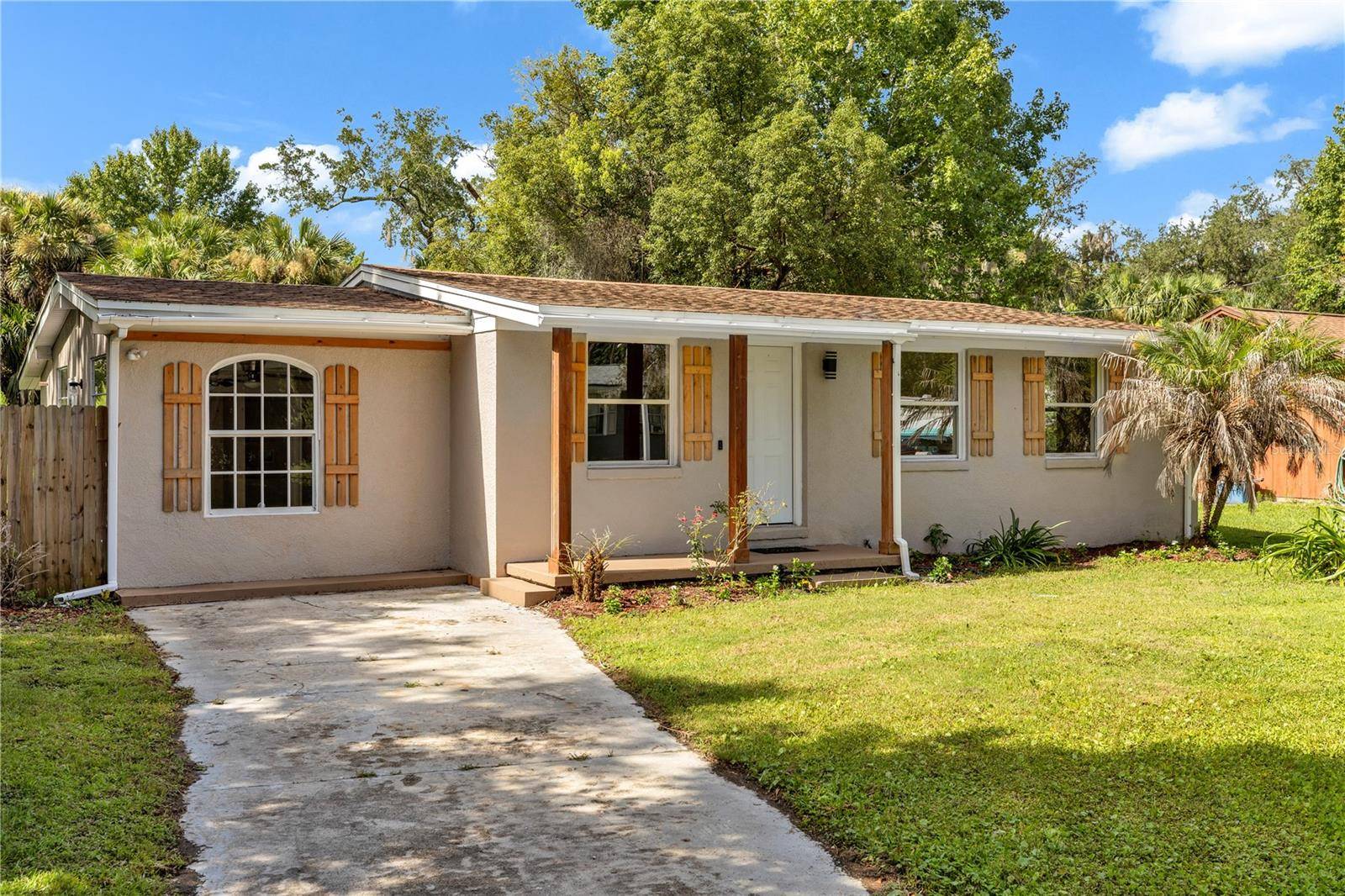 247 TOMS RD, Debary, FL 32713