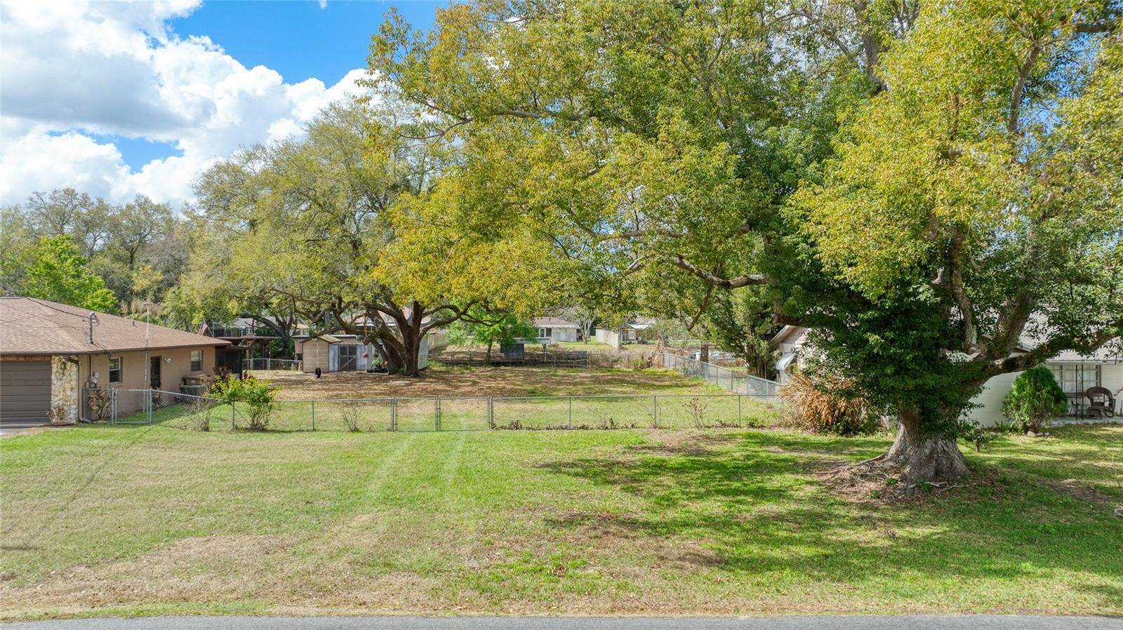 0 LOIS DR, Tavares, FL 32778