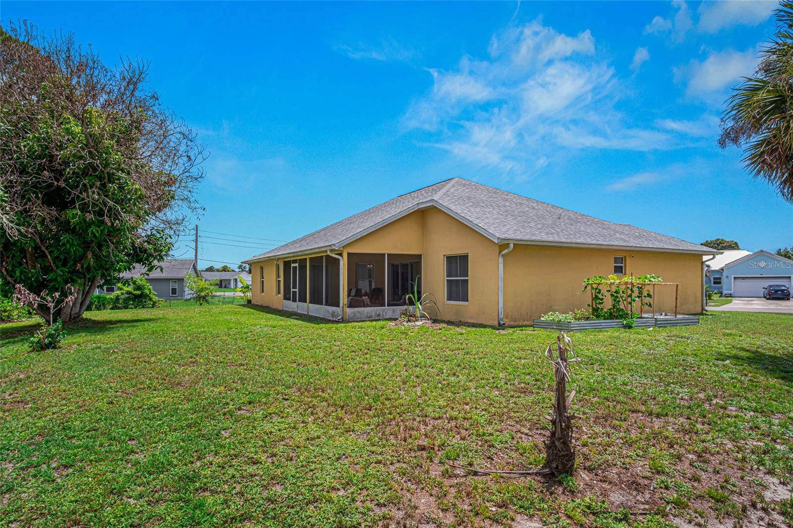 525 JUSTINE AVE NW, Palm Bay, FL 32907