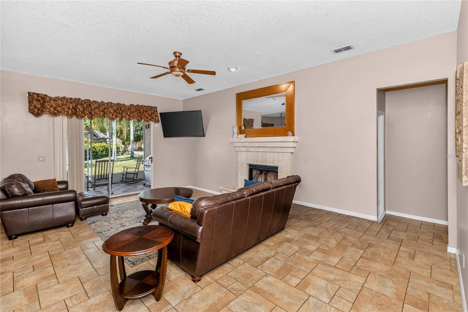 1907 WESTBOURNE DR, Oviedo, FL 32765