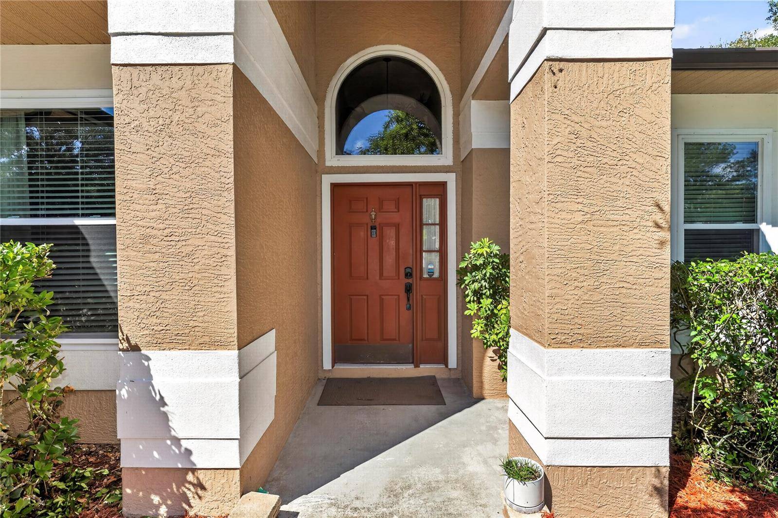 1907 WESTBOURNE DR, Oviedo, FL 32765