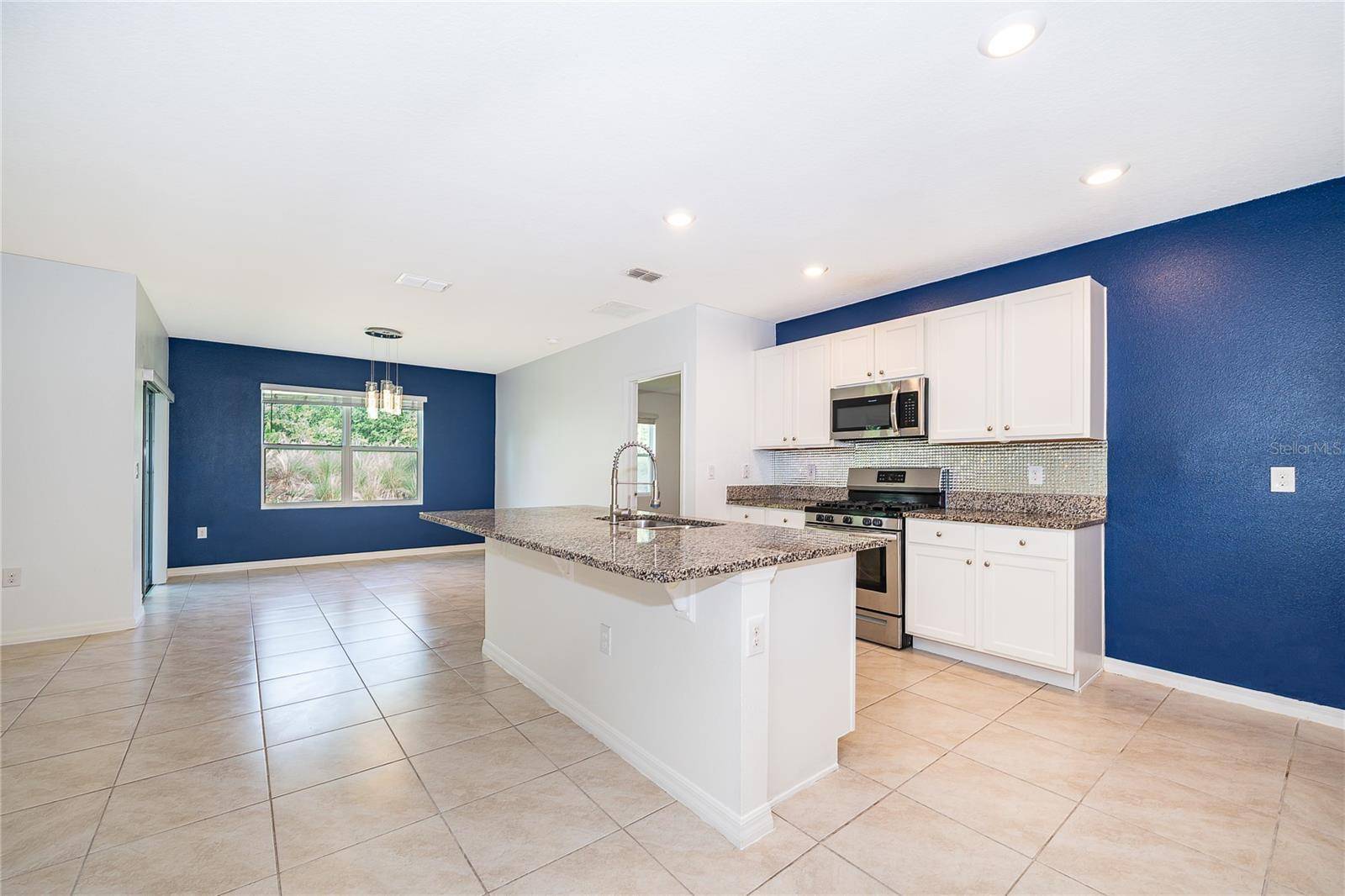 239 LAZIO CIR, Debary, FL 32713