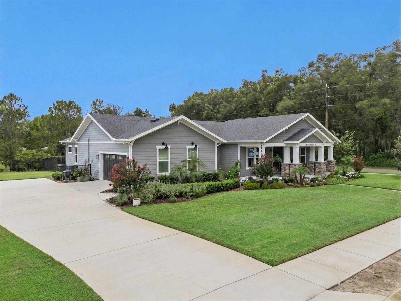 491 W DELAWARE AVE, Lake Helen, FL 32744