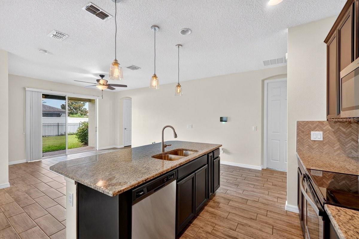 3833 LOON LN, Sanford, FL 32773