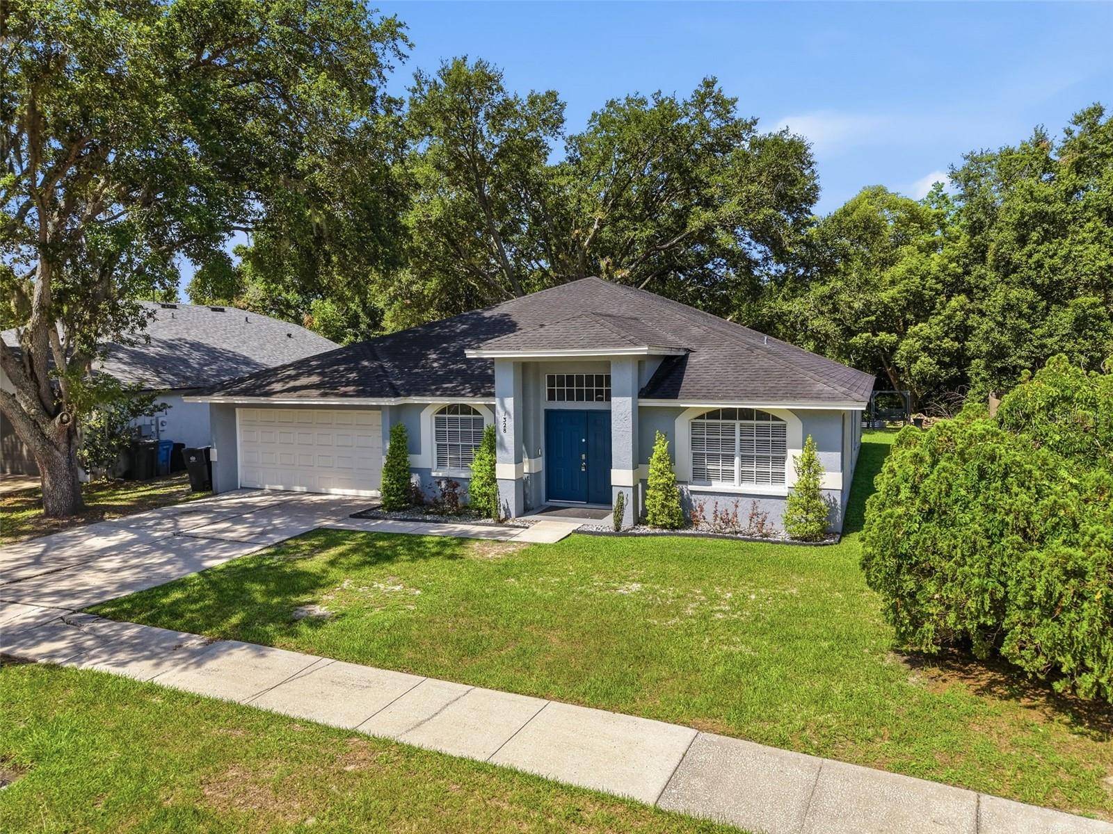 1328 GANGPLANK DR, Valrico, FL 33594