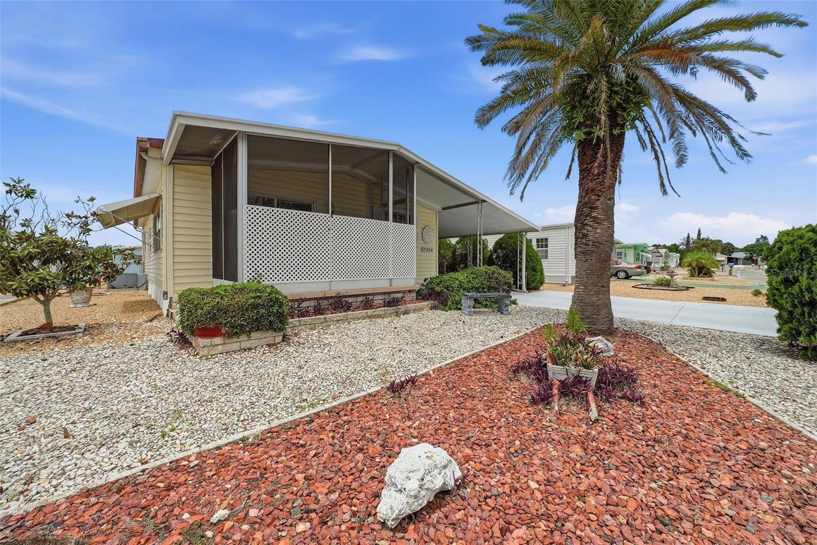 7323 GRAND PINE DR, Hudson, FL 34667