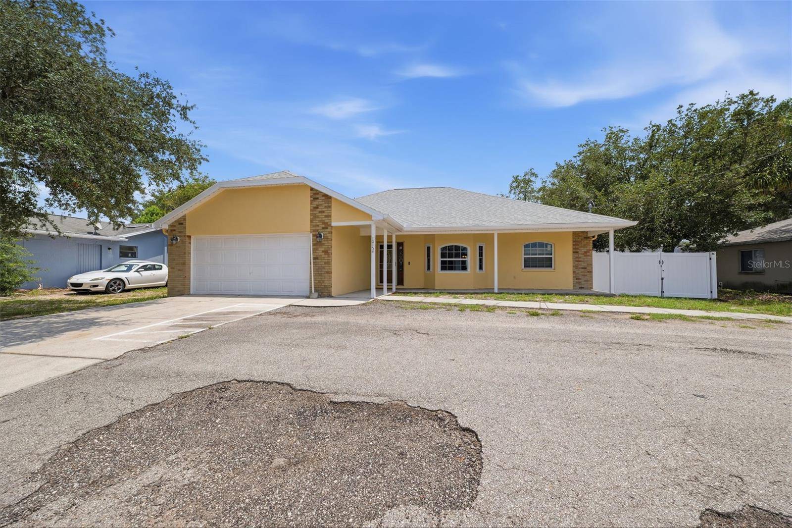 10154 SPRING HILL DR, Spring Hill, FL 34608