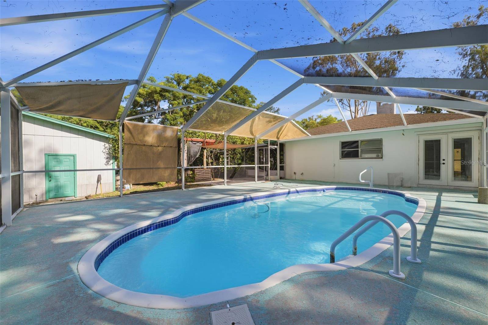 9116 LAKEVIEW DR, New Port Richey, FL 34654