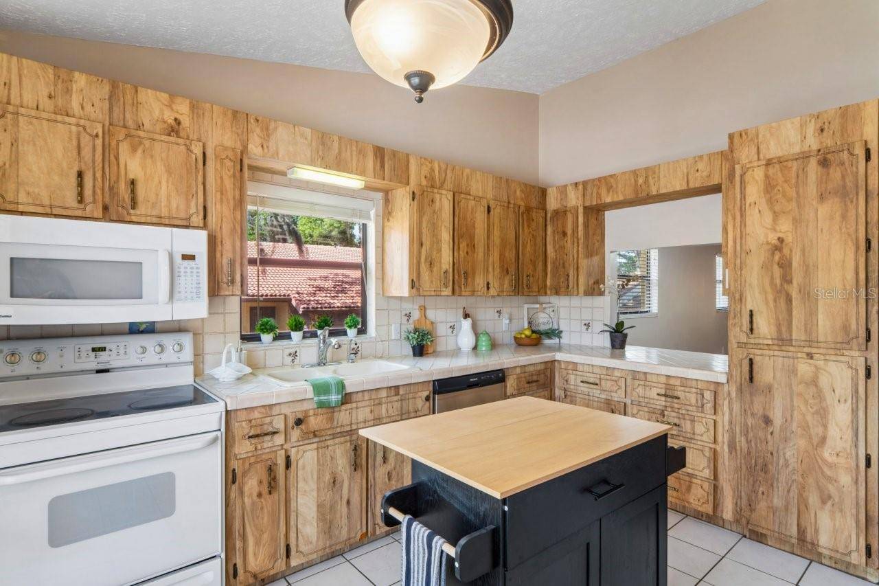 8550 SHADBLOW CT ##6, Port Richey, FL 34668