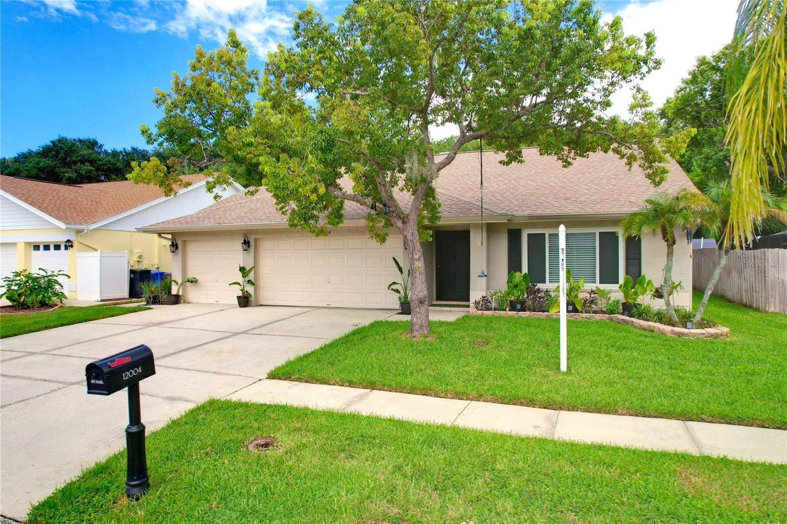 12004 STEPPINGSTONE BLVD, Tampa, FL 33635