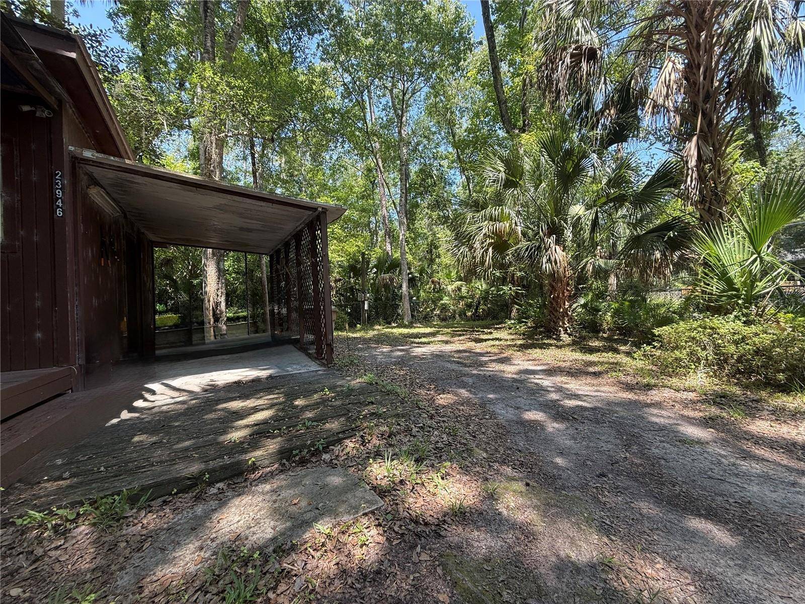 23946 INDIGO RD, Astor, FL 32102