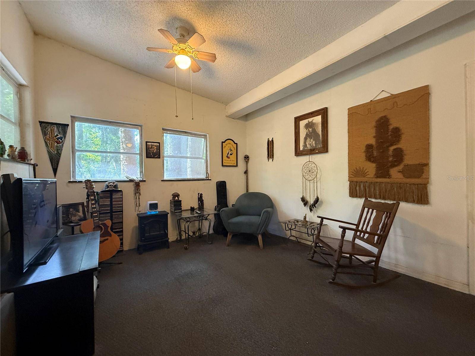 23946 INDIGO RD, Astor, FL 32102