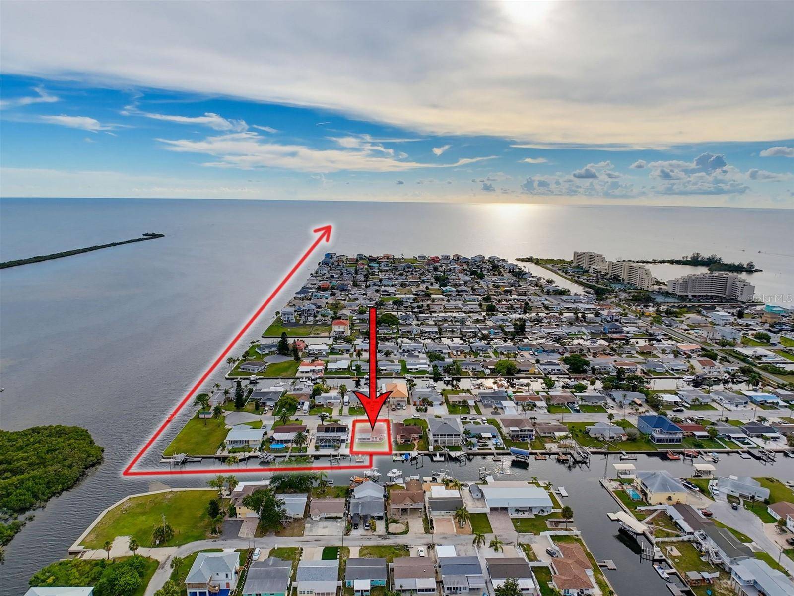 13530 MARIA DR, Hudson, FL 34667