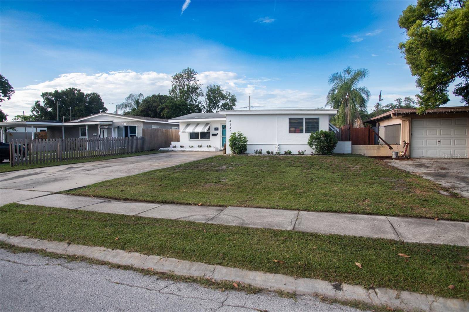 4240 69TH AVE N, Pinellas Park, FL 33781