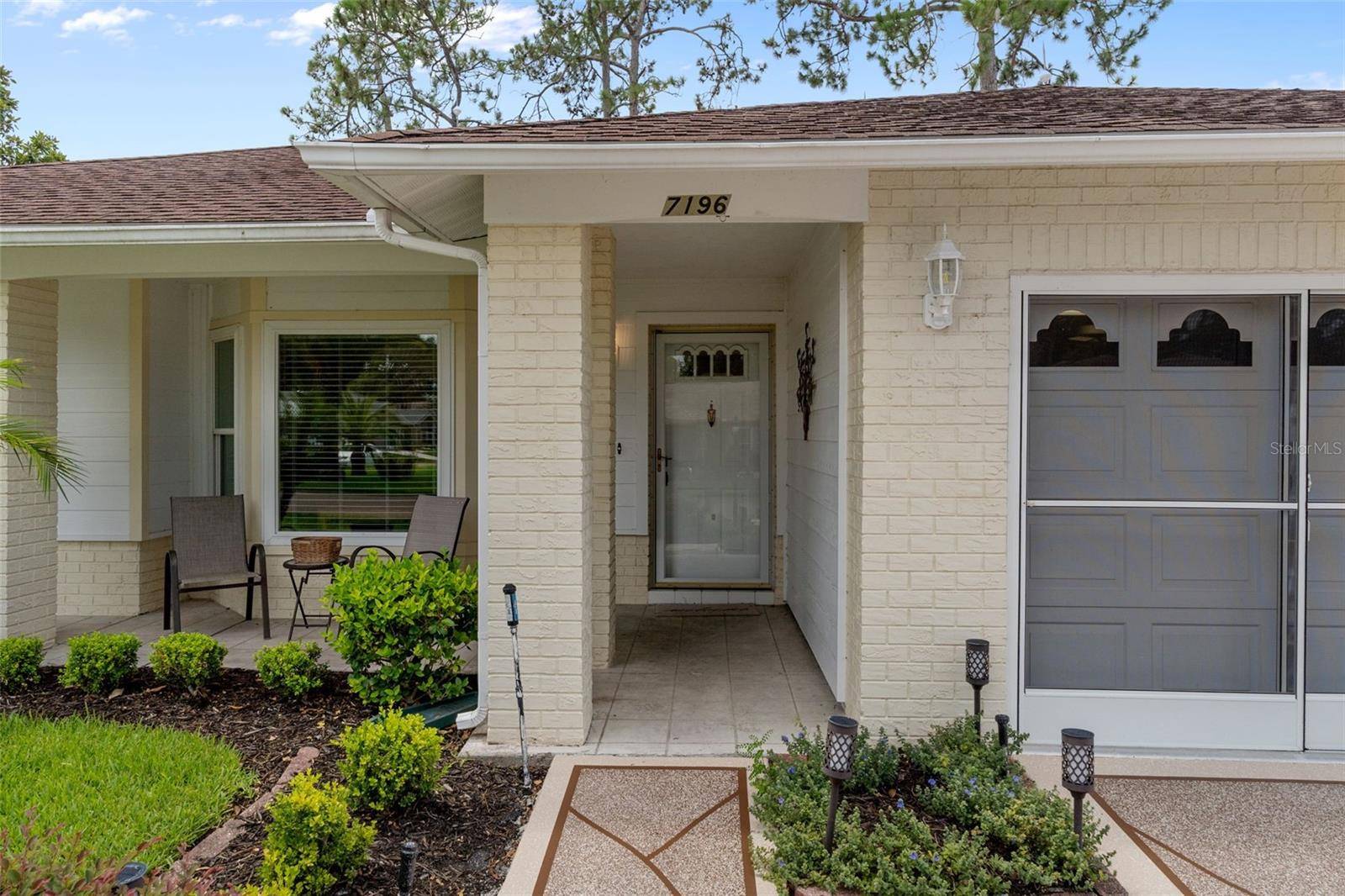 7196 CROWN OAKS DR, Spring Hill, FL 34606