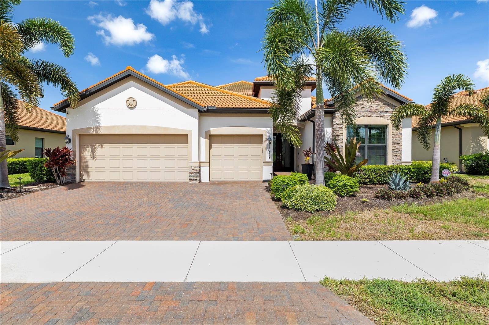 10868 TARFLOWER DR, Venice, FL 34293