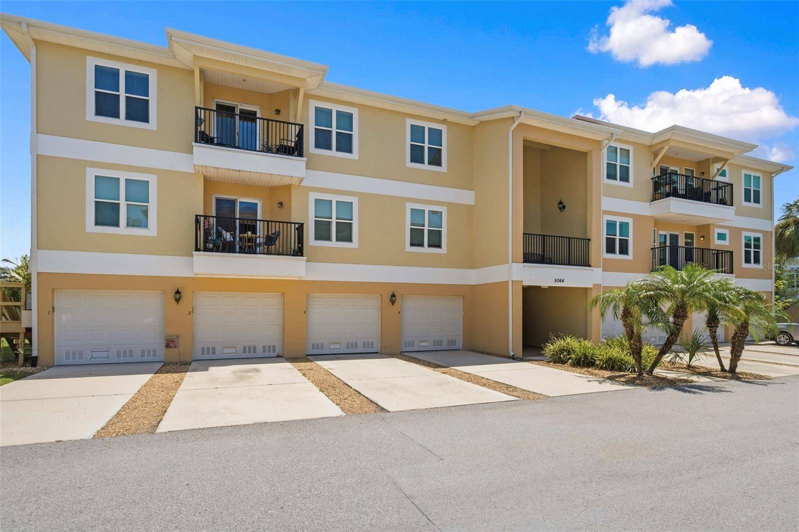5064 ROYAL PALMS WAY #204, New Port Richey, FL 34652
