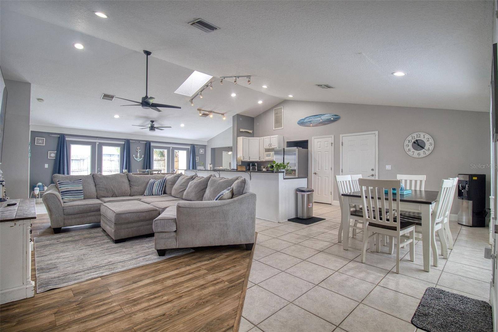 3652 WESTCHESTER DR, Holiday, FL 34691