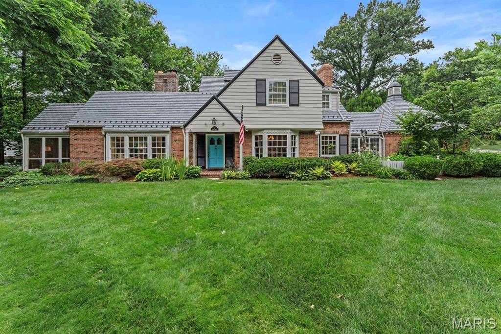 17 Devon RD, St Louis, MO 63122