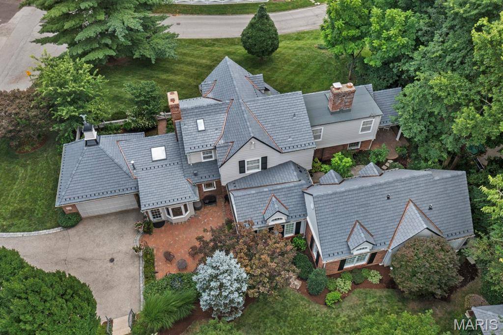 17 Devon RD, St Louis, MO 63122