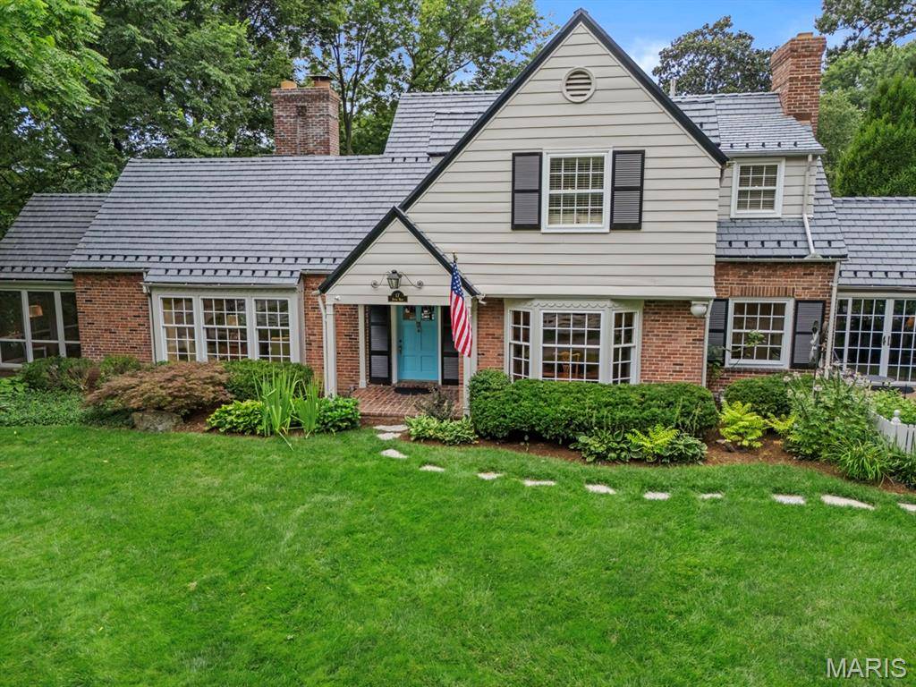 17 Devon RD, St Louis, MO 63122