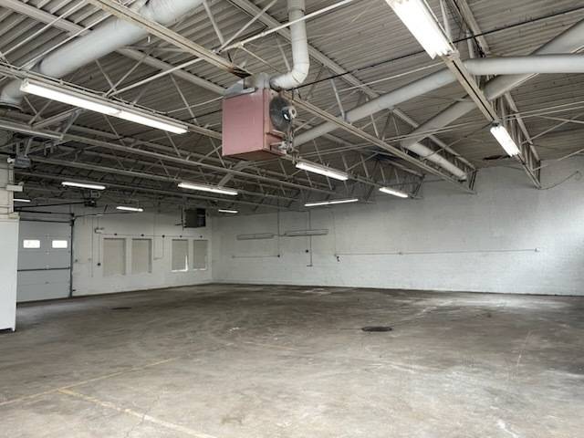 565 N State ST, Elgin, IL 60123