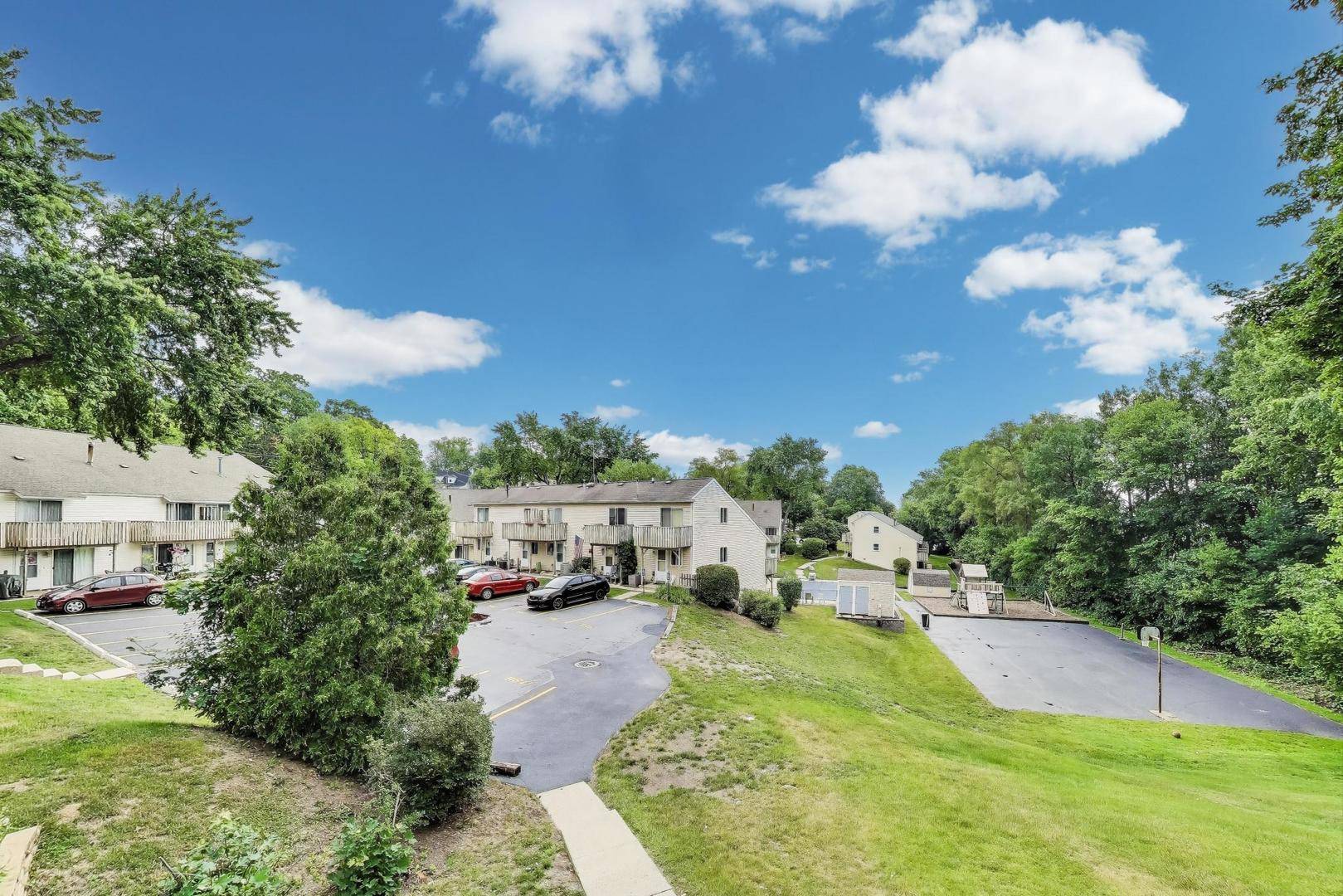 127 Forest AVE #A, Fox Lake, IL 60020