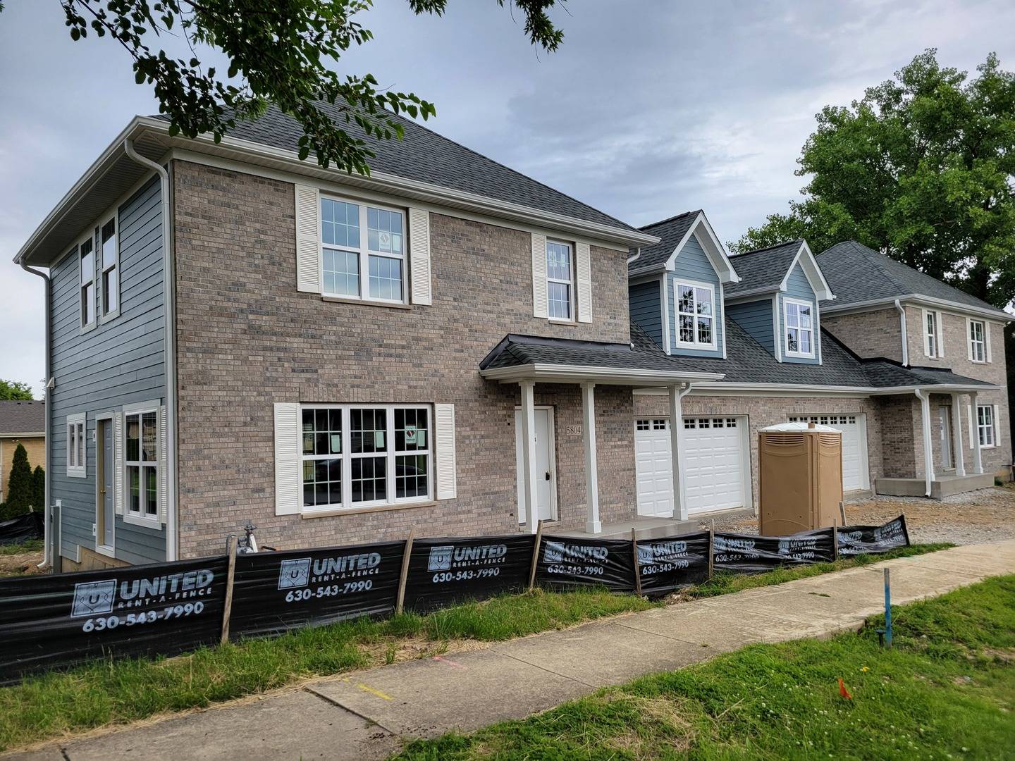 5804 58th ST #5804, Clarendon Hills, IL 60514