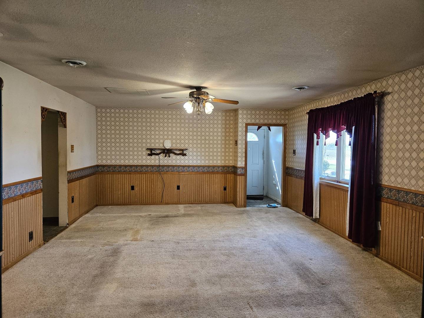 1408 N State RTE 1-17, Momence, IL 60954