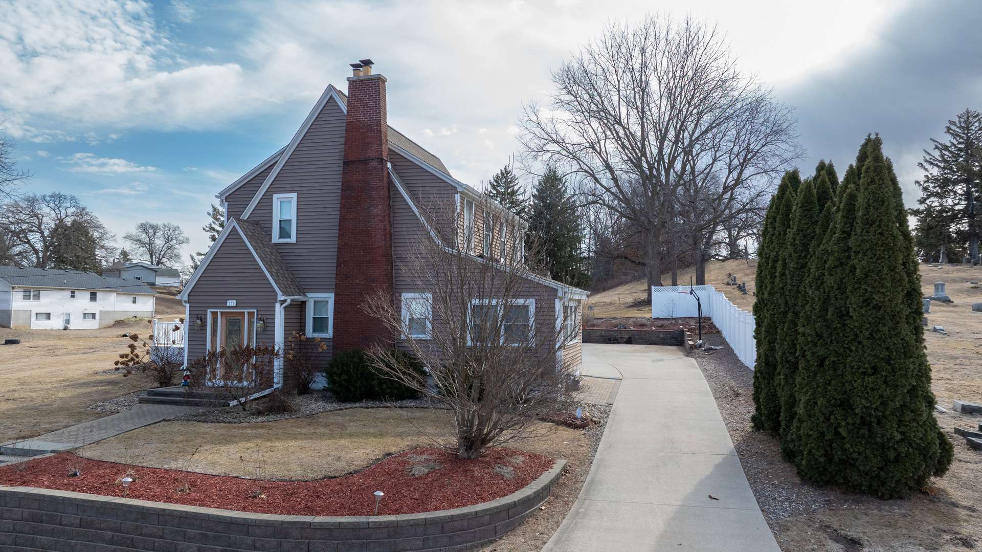 105 S Bluff ST, Albany, IL 61230