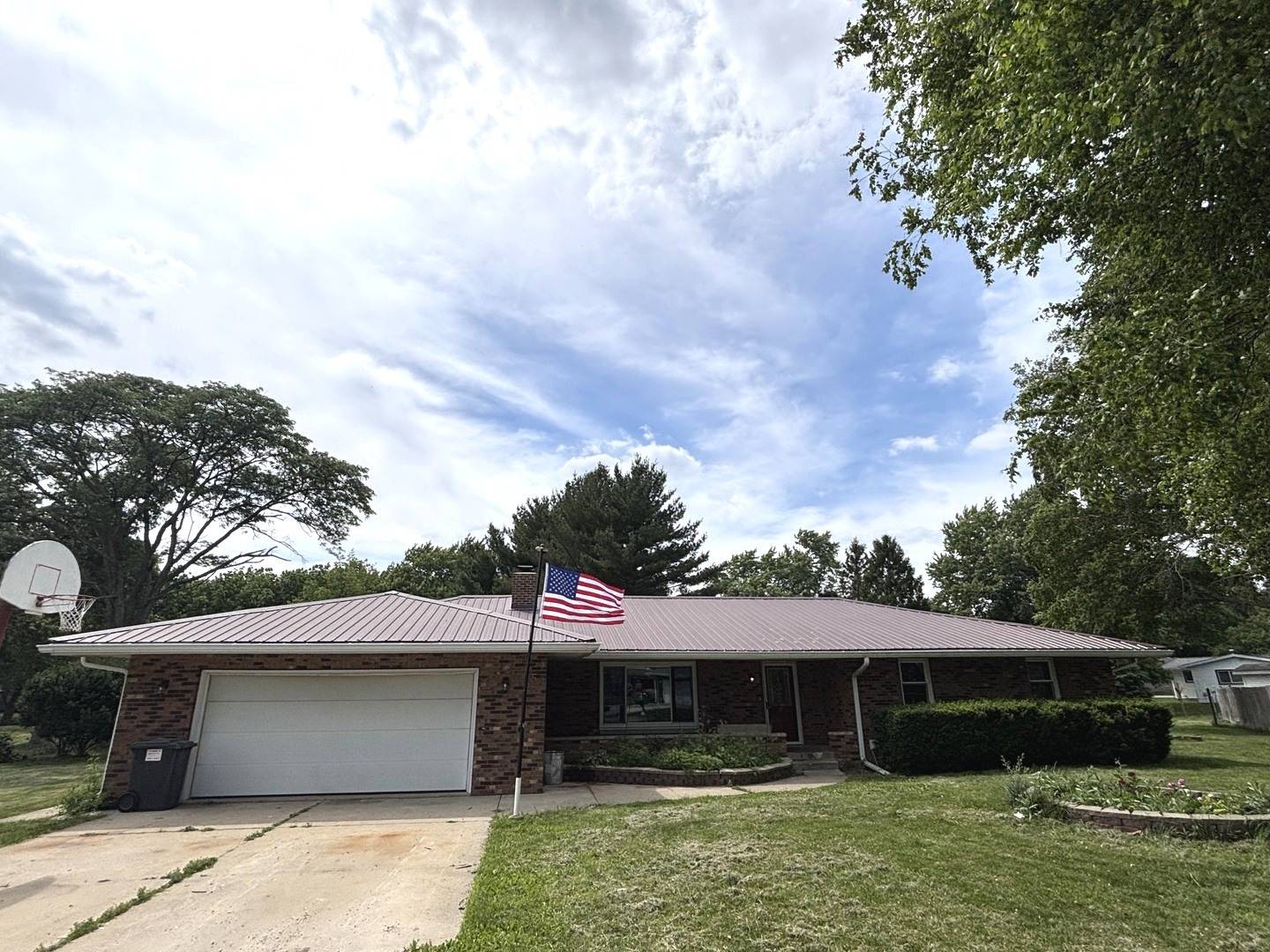 5 Truman CT, Philo, IL 61864