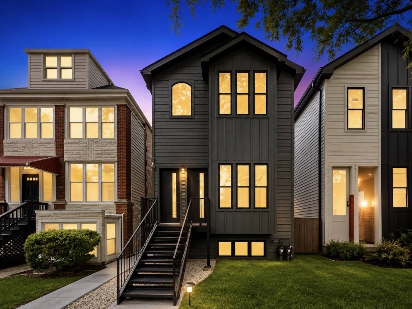 3644 W Cornelia AVE #2, Chicago, IL 60618