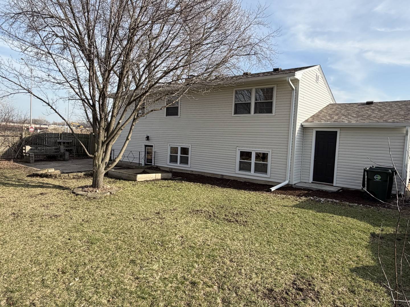 1534 E Palatine RD, Palatine, IL 60074