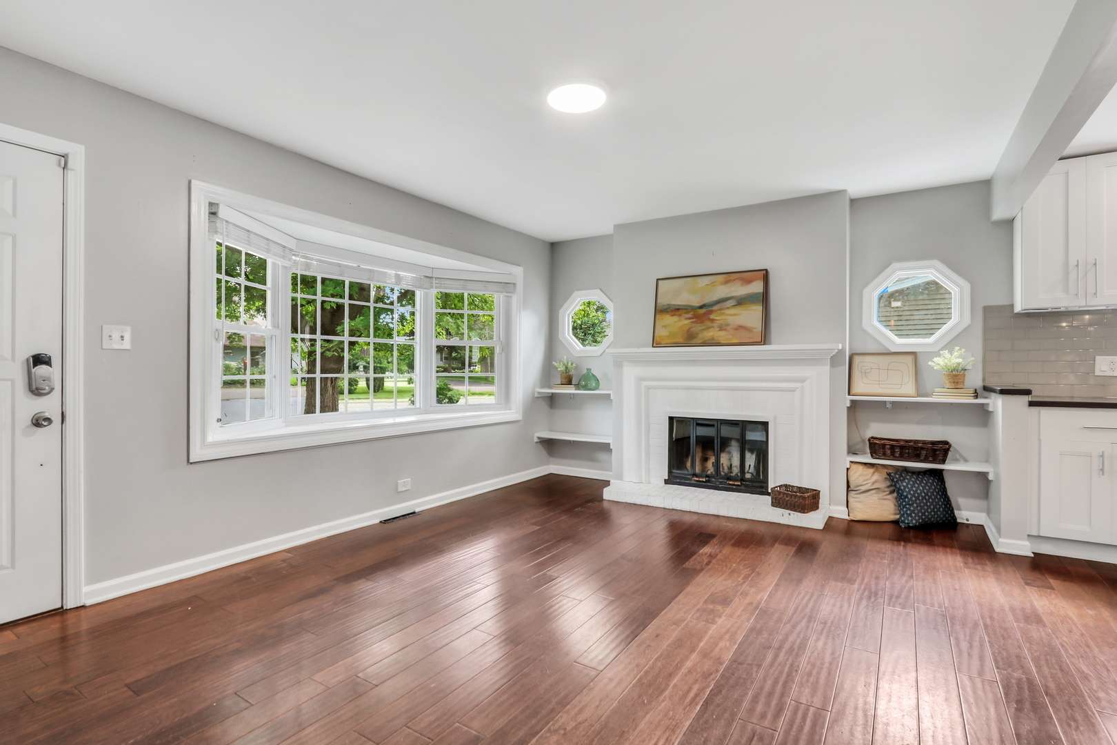 17976 W Big Oaks RD, Grayslake, IL 60030