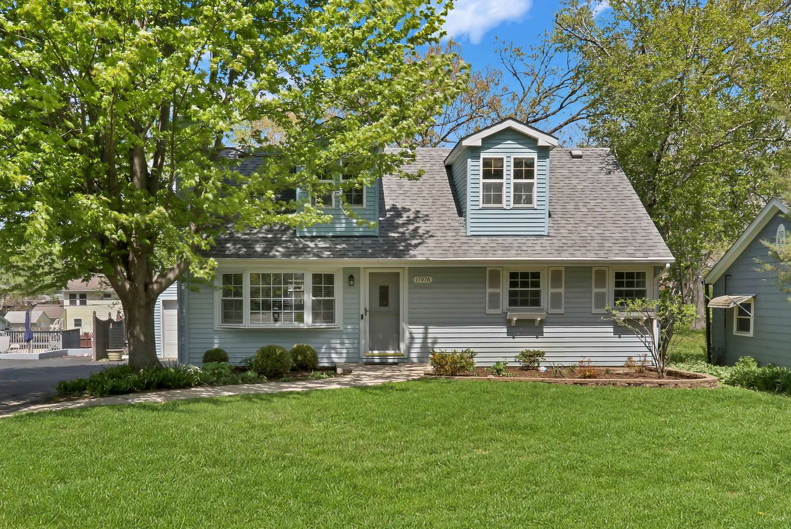 17976 W Big Oaks RD, Grayslake, IL 60030