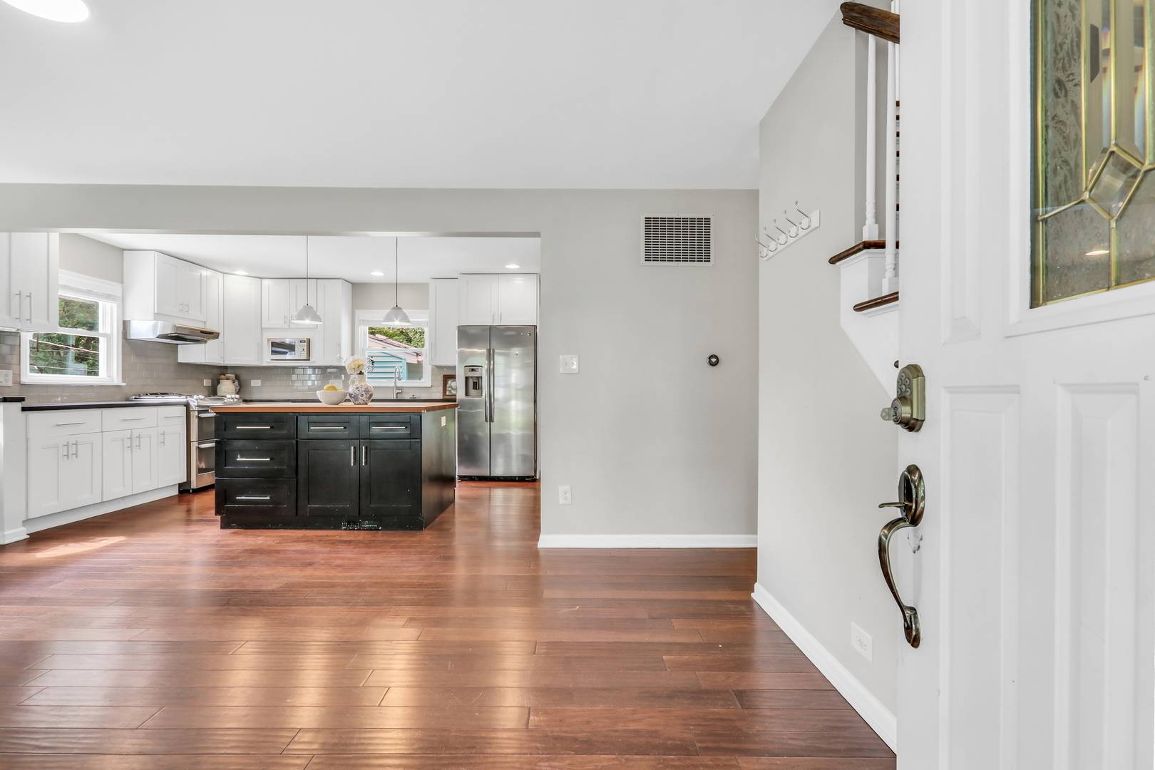 17976 W Big Oaks RD, Grayslake, IL 60030