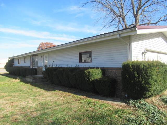 106 W Lincoln AVE, Ogden, IL 61859