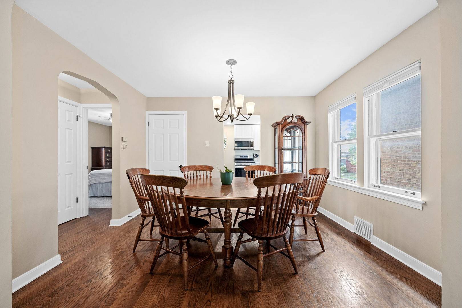 3311 Sunnyside AVE, Brookfield, IL 60513