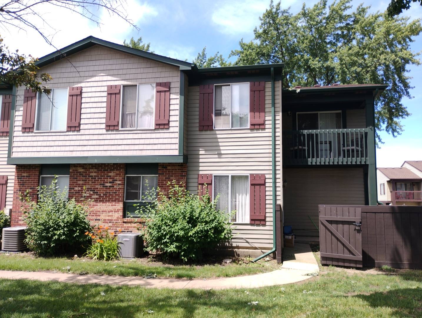 45D Fernwood DR #D, Bolingbrook, IL 60440