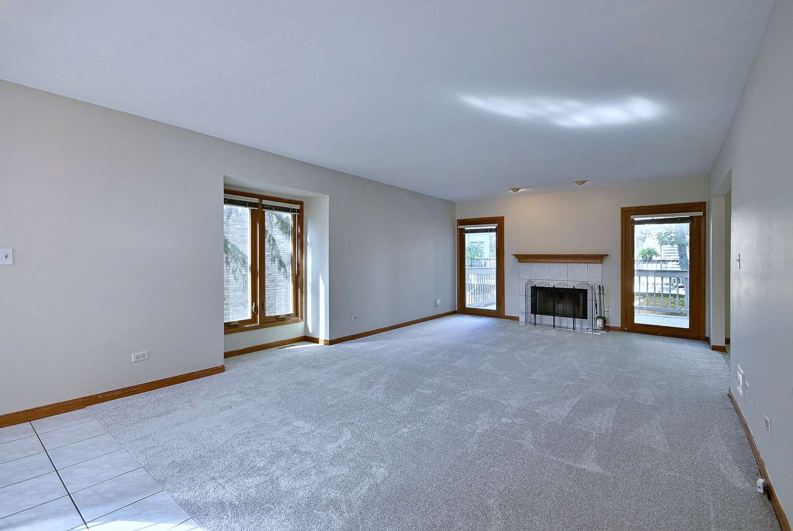 148 Schiller SQ, Itasca, IL 60143
