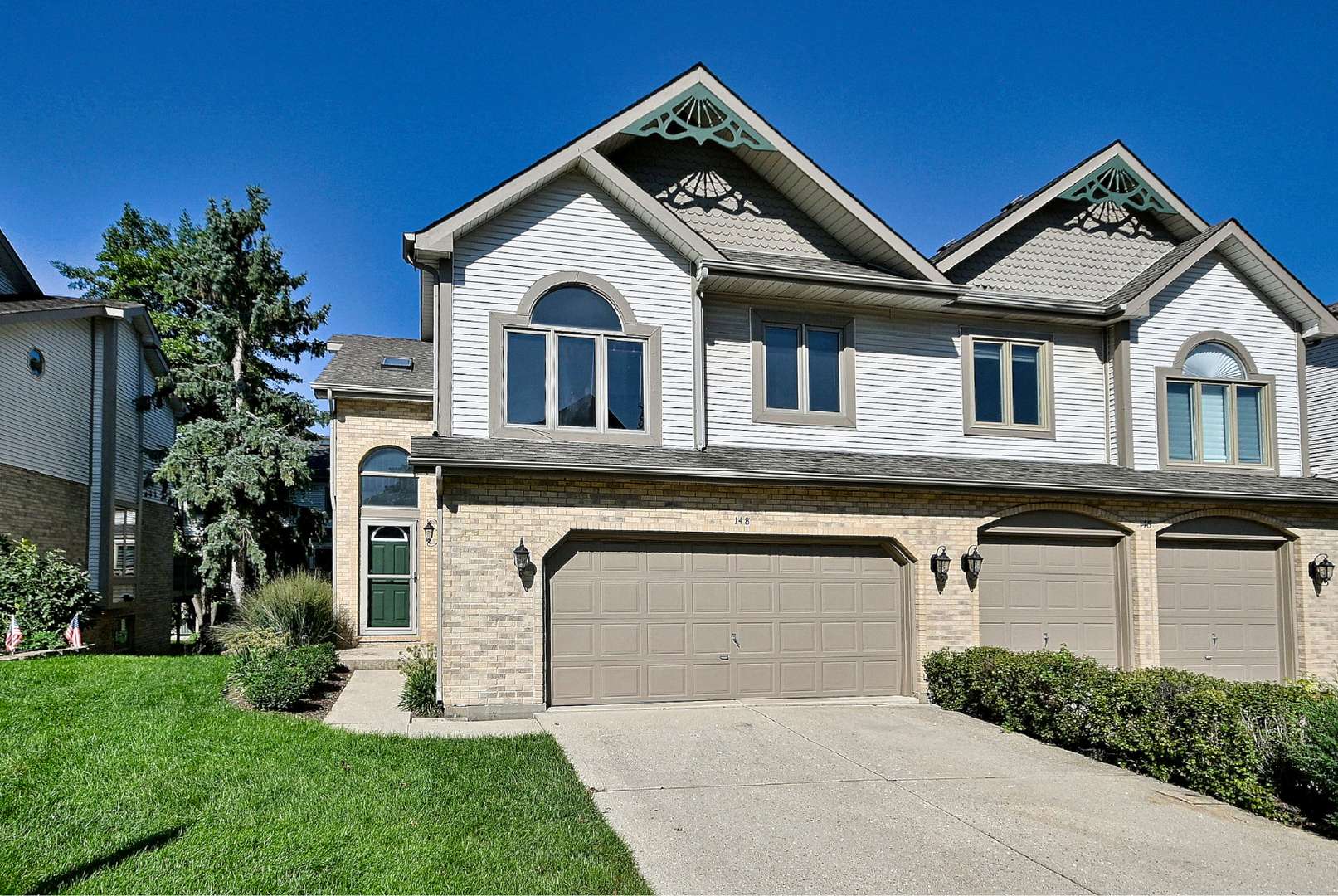 148 Schiller SQ, Itasca, IL 60143
