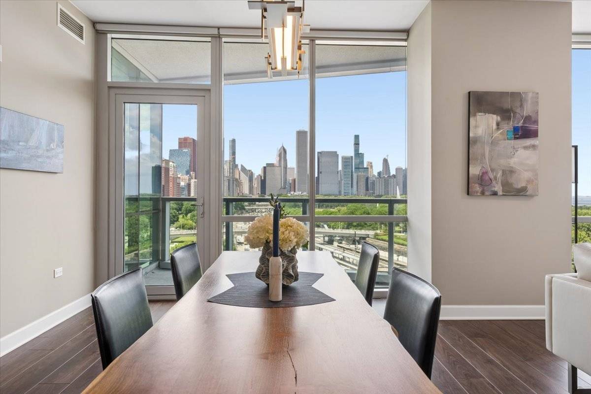 1201 S Prairie AVE #803, Chicago, IL 60605