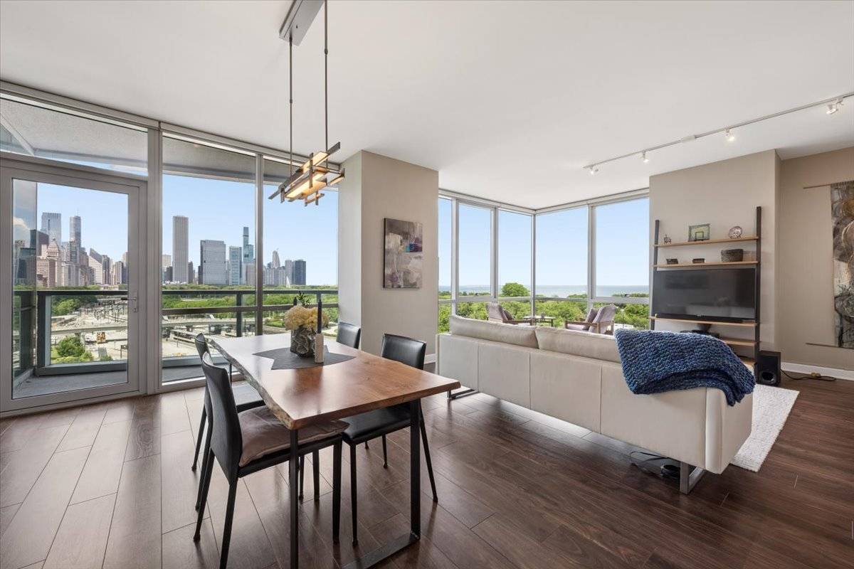1201 S Prairie AVE #803, Chicago, IL 60605