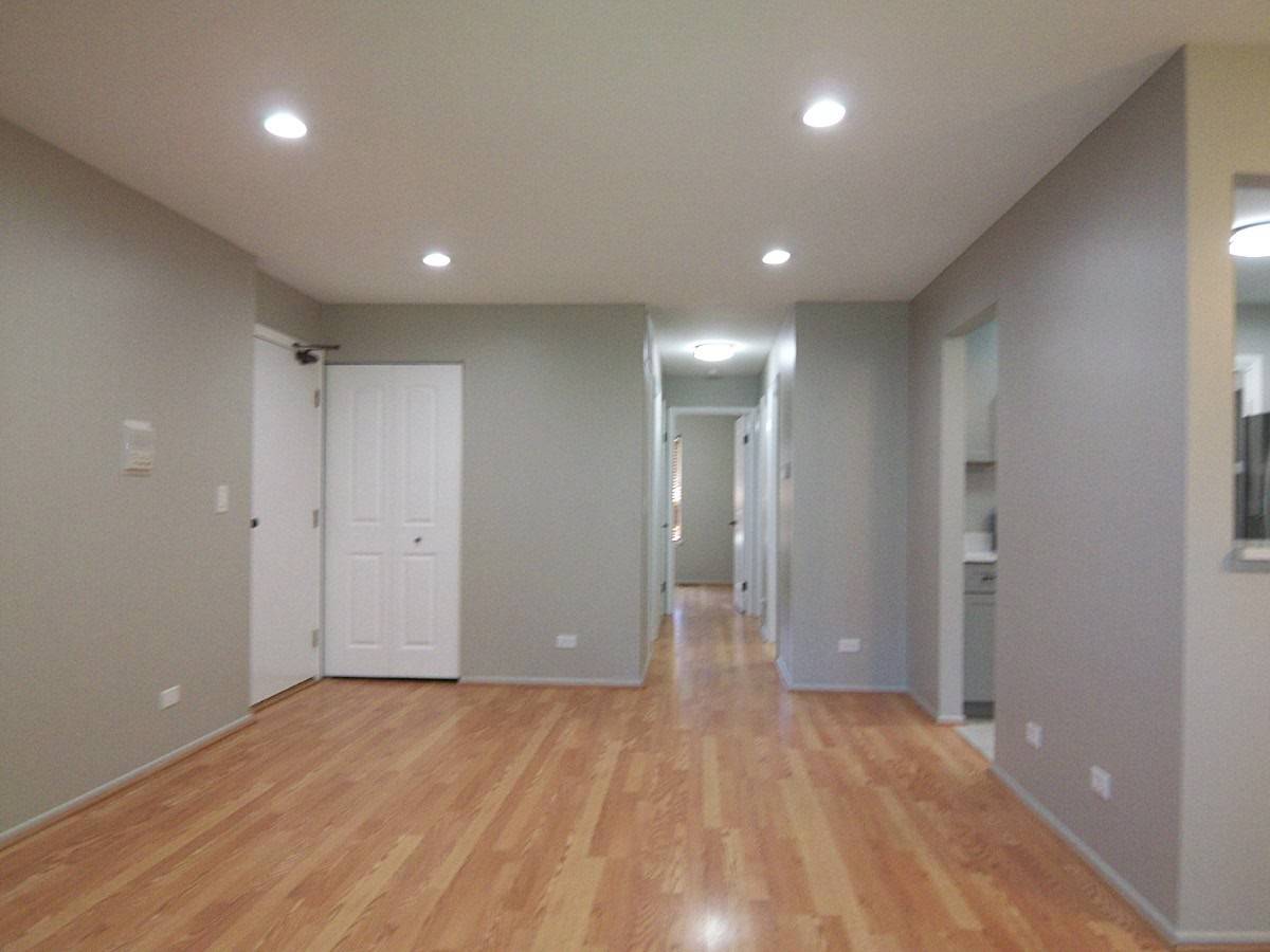1546 Williamsburg DR #C1, Schaumburg, IL 60193