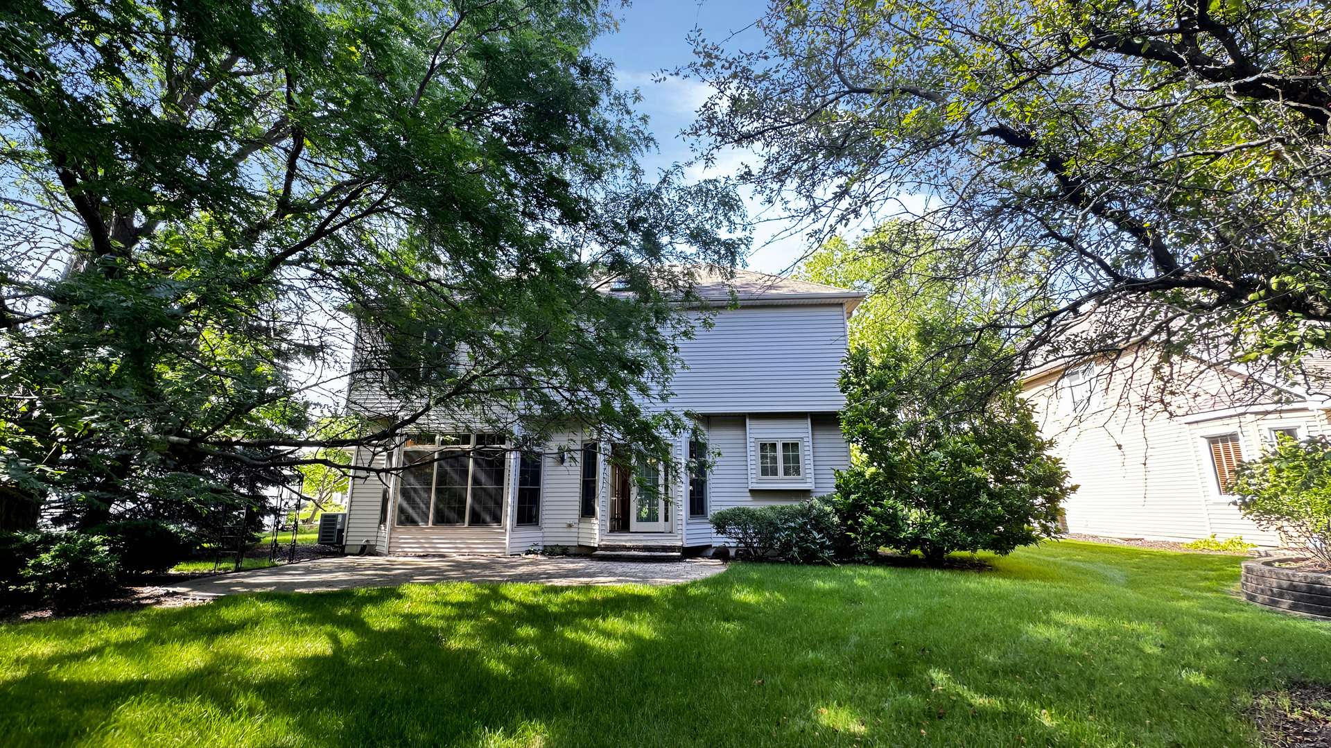 4824 Clearwater LN, Naperville, IL 60564