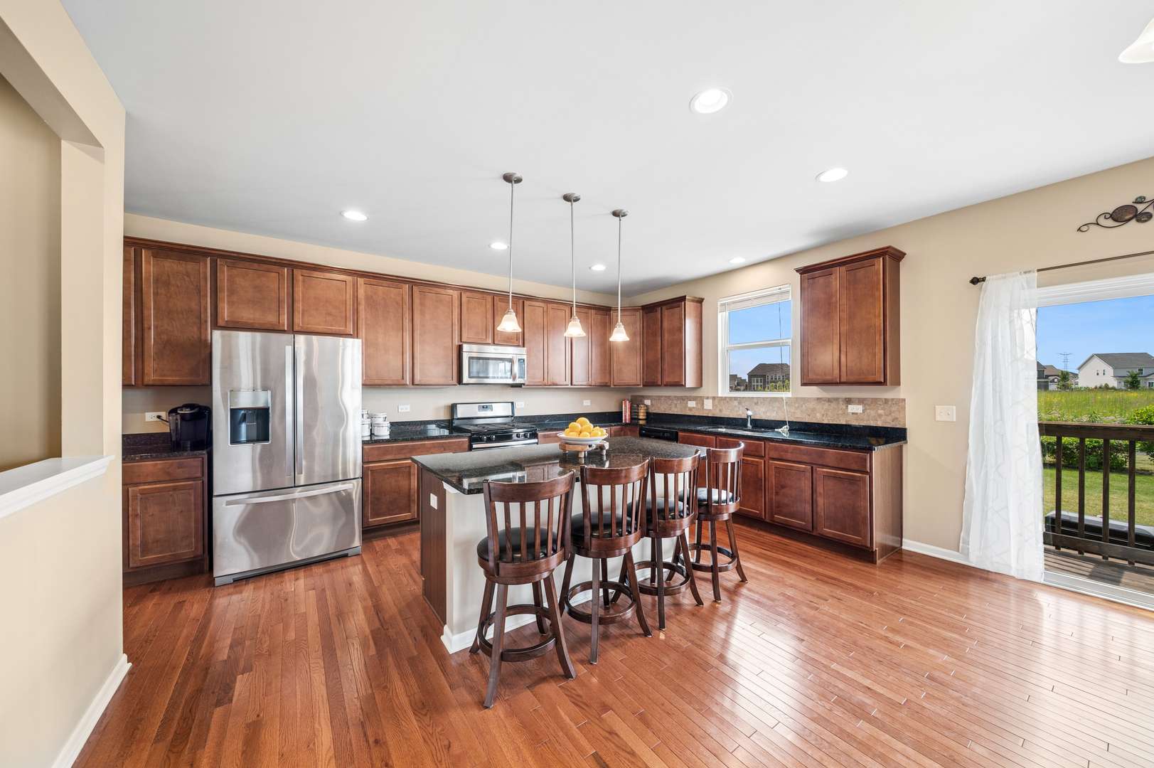 4355 Fraser CIR, Naperville, IL 60564