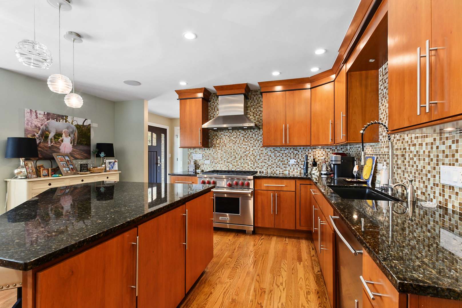 389 W Evergreen LN, Elmhurst, IL 60126
